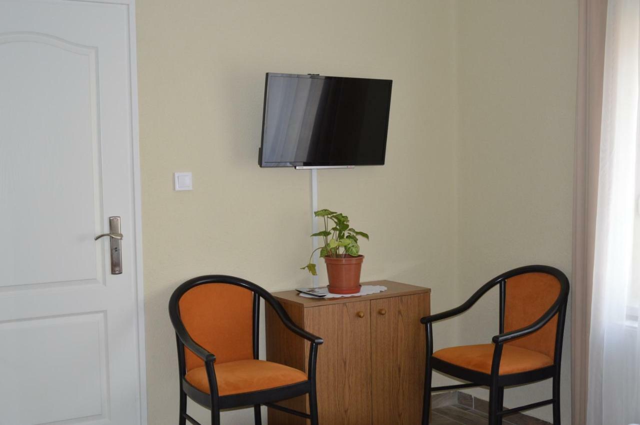 Varga Apartman Hévíz المظهر الخارجي الصورة